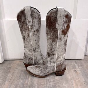 Cowhide Heeled Boots - Brown and White